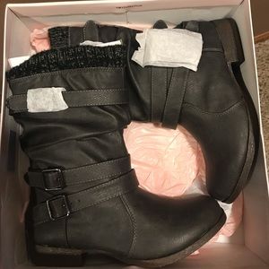 Sweater cuff boots, Never worn!